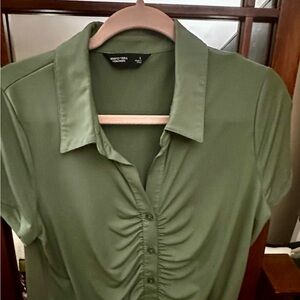 Vera Wang Olive Button-Up Blouse